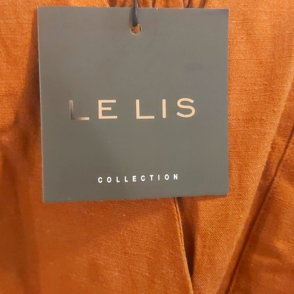 Lelis brown side shirred collared romper in medium size. - Picture 5 of 8